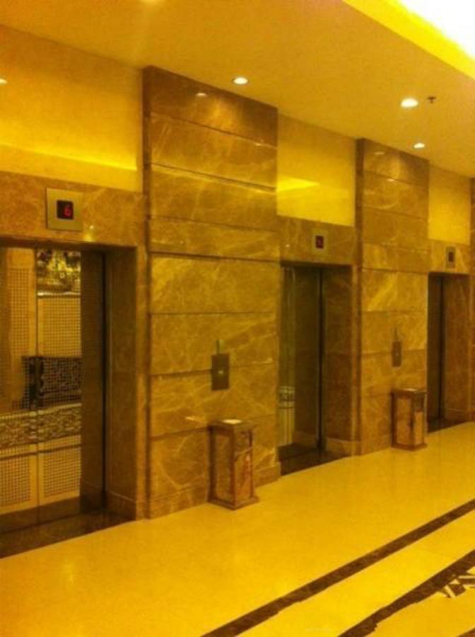 Beijing New World Centre Aparthotel Bagian luar foto
